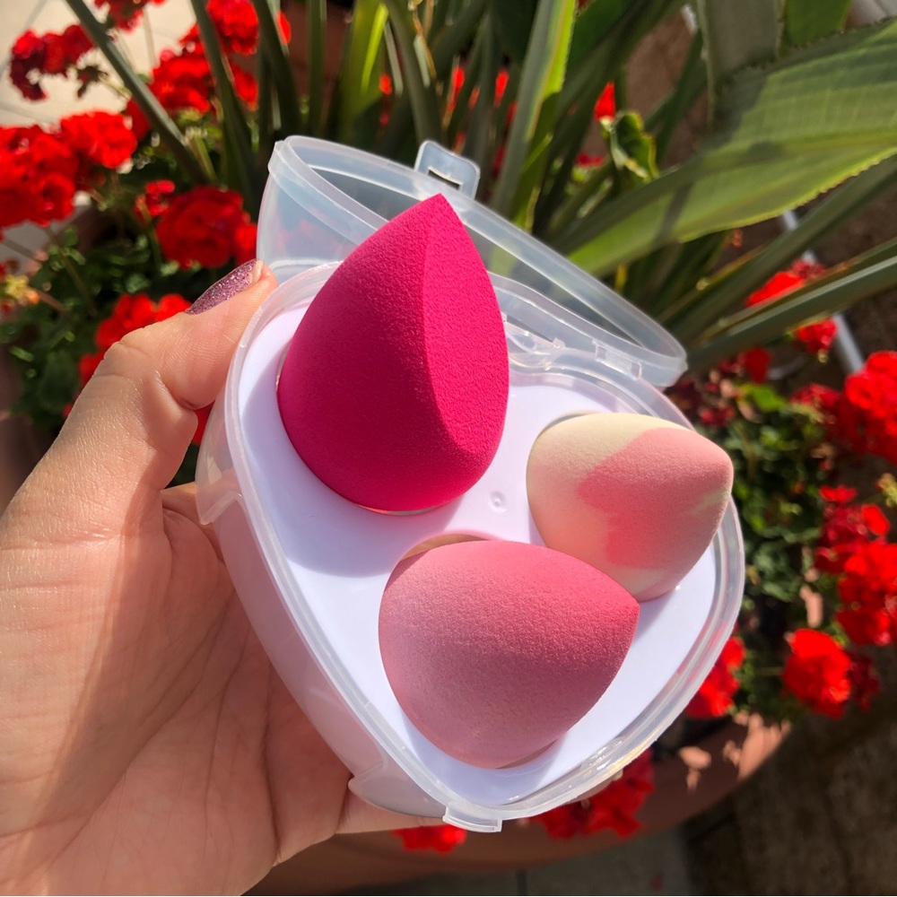 Pink beauty blender set